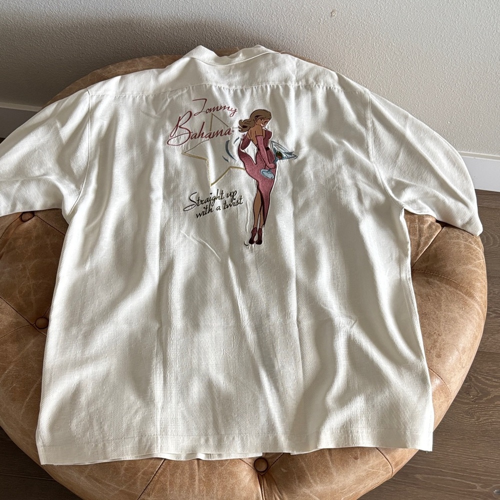 Tommy Bahama Cream Men's Shirt with Graphic Design "Straight up with a twist"